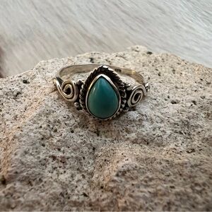 ❤️ Kingman Turquoise Vibrant Aqua Blue Sterling Navajo Style Ring Size 6.75